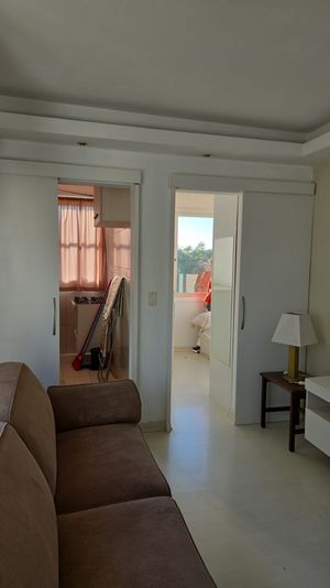 Image 11 - 887234