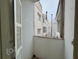 Image 7 - 887236