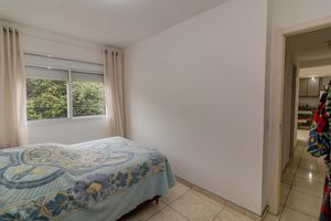 Image 10 - 887239