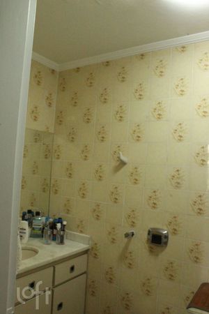 Image 5 - 887270