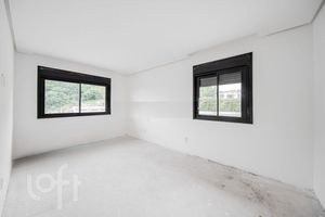 Image 15 - 887273