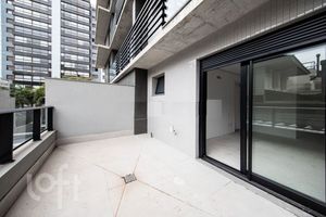Image 30 - 887273