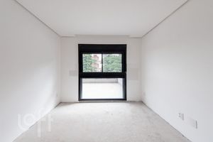 Image 13 - 887273