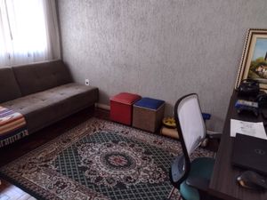 Image 10 - 887276