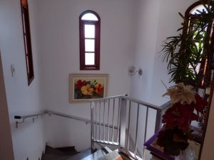 Image 2 - 887276