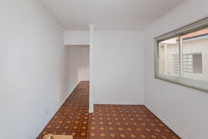 Image 36 - 887300