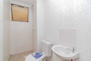 Image 15 - 887301