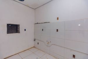 Image 8 - 887306