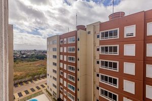Image 20 - 887306