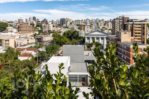 Image 10 - 887308