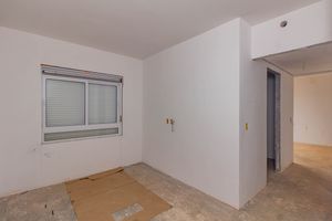 Image 11 - 887343