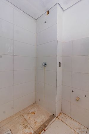 Image 19 - 887343