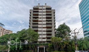 Image 8 - 887352