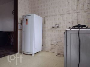 Image 34 - 887357