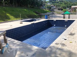 Image 9 - 887358