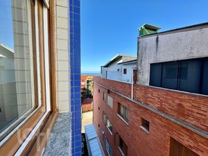 Image 9 - 887364