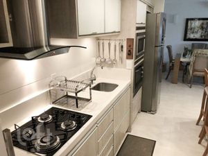 Image 14 - 887378