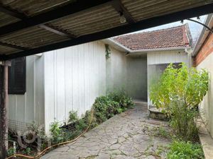 Image 1 - 887379
