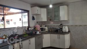 Image 8 - 887380