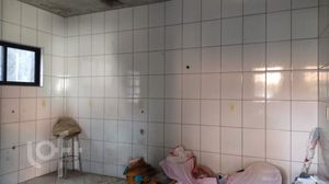 Image 48 - 887380
