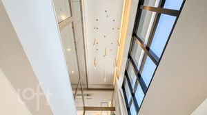 Image 31 - 887385