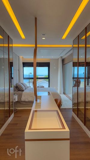 Image 90 - 887387