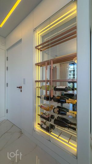 Image 52 - 887387