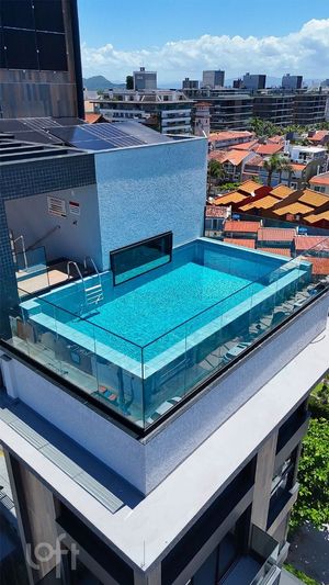 Image 93 - 887400