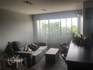 Image 5 - 887401
