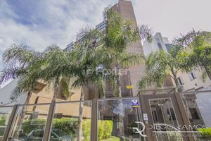 Image 1 - 887403