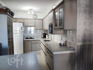 Image 4 - 887404