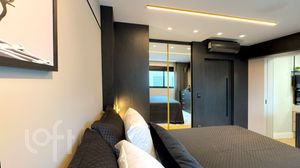 Image 13 - 887406