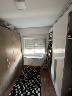 Image 13 - 887407