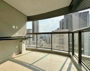Image 4 - 887413