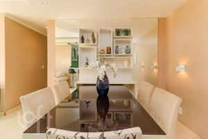 Image 4 - 887414