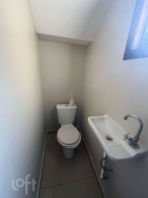 Image 9 - 887416