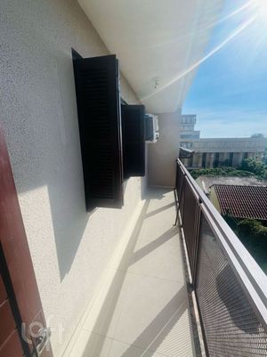 Image 3 - 887416