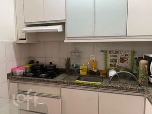 Image 10 - 887417