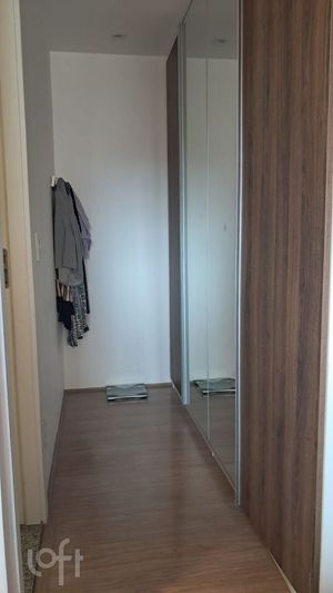 Image 7 - 887431