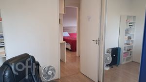 Image 1 - 887431