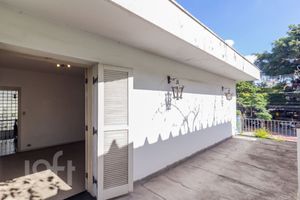 Image 39 - 887436