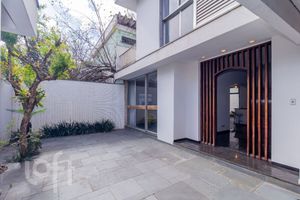 Image 82 - 887436