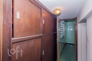 Image 14 - 887436