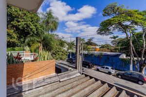 Image 27 - 887436
