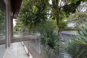 Image 31 - 887477