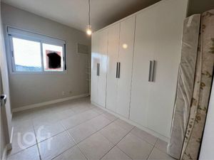 Image 9 - 887483