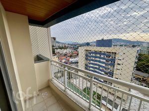 Image 3 - 887483
