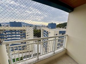 Image 4 - 887483