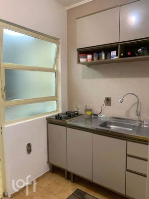 Image 9 - 887485
