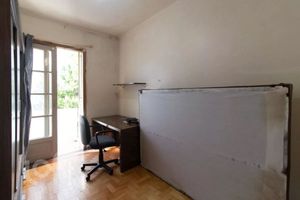 Image 9 - 887486